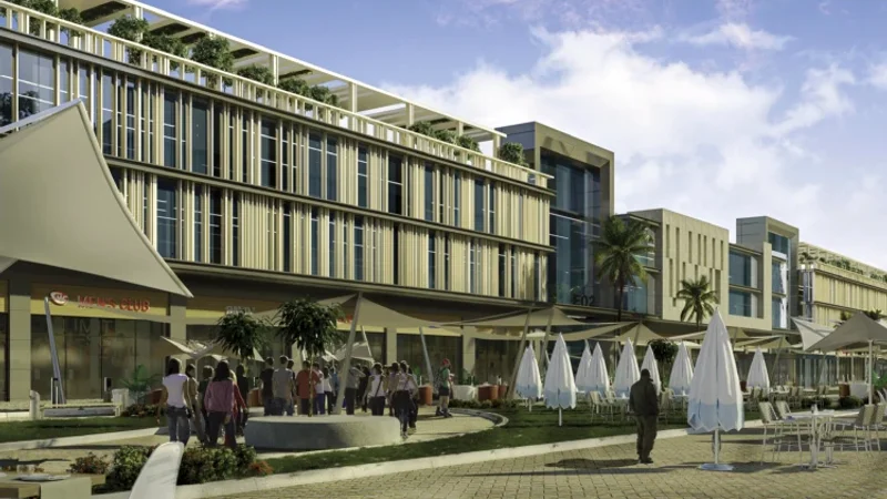 المول التجاري والخدمات المتكاملة في Compound Ramatan New Capital
